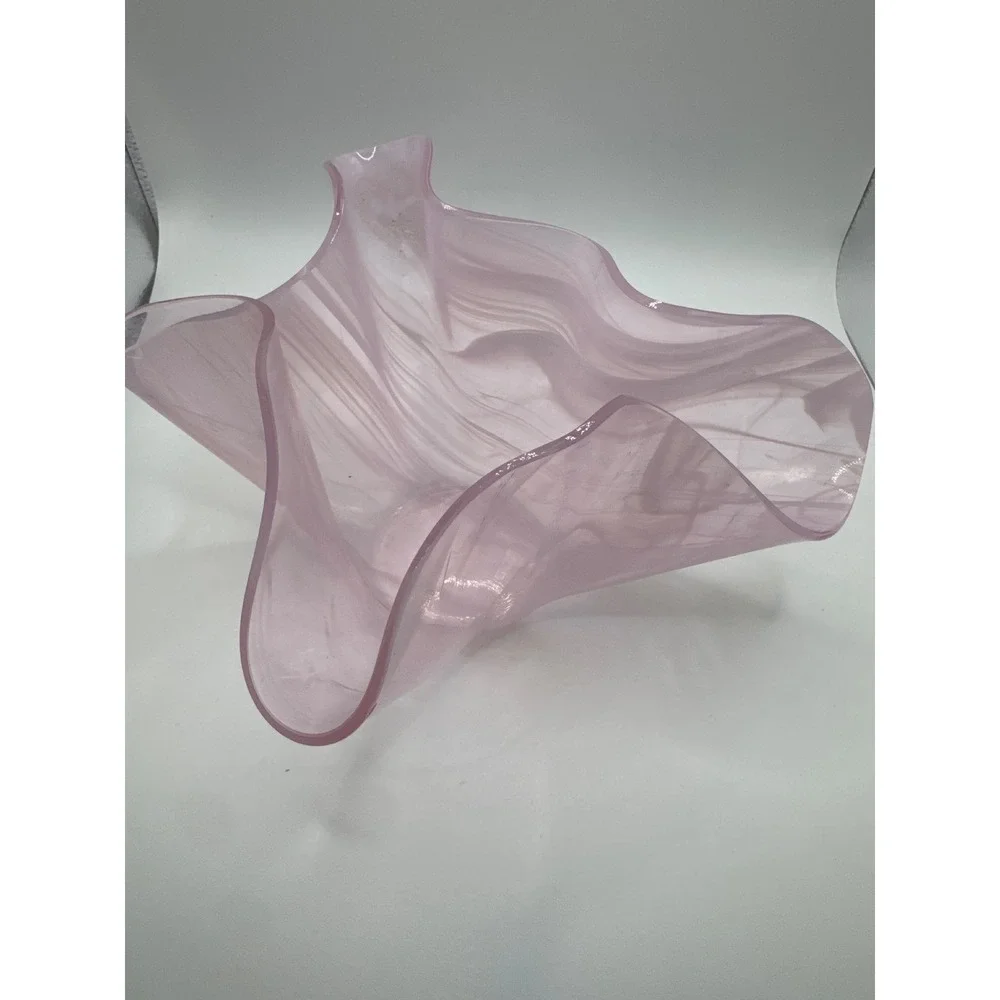Vintage Pink Swirl Art Glass Handkerchief Ruffled Decorative Bowl 8.5